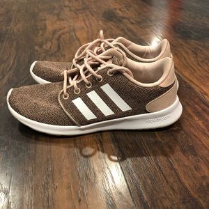 Dusty pink and grey women’s adidas 7.5
